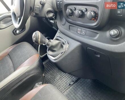 Белый Рено Трафик, объемом двигателя 1.6 л и пробегом 190 тыс. км за 15700 $, фото 34 на Automoto.ua