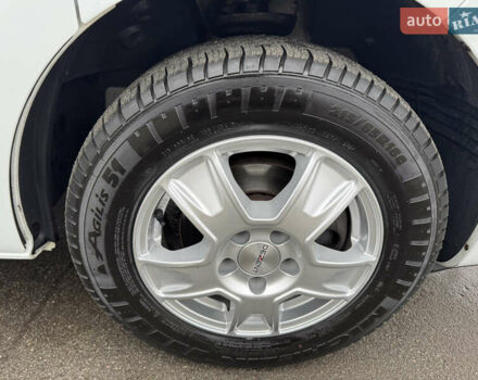 Білий Рено Трафік, об'ємом двигуна 0 л та пробігом 178 тис. км за 17800 $, фото 49 на Automoto.ua