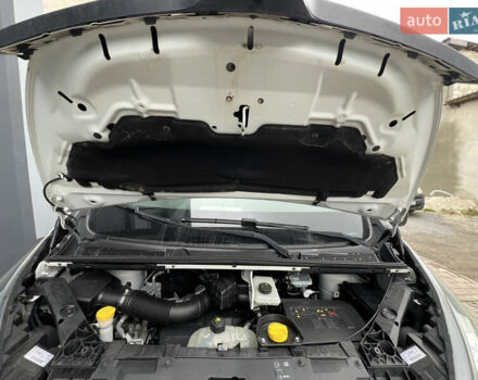 Рено Трафик 2017 в Дубно на Automoto.ua Белый Рено Трафик, объемом двигателя 1.6 л и пробегом 246 тыс. км за 11300 $, фото 14 на Automoto.ua