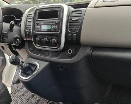 Белый Рено Трафик, объемом двигателя 1.6 л и пробегом 238 тыс. км за 9500 $, фото 16 на Automoto.ua