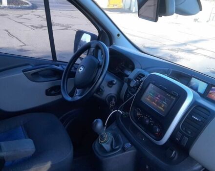 Белый Рено Трафик, объемом двигателя 1.6 л и пробегом 135 тыс. км за 13000 $, фото 3 на Automoto.ua