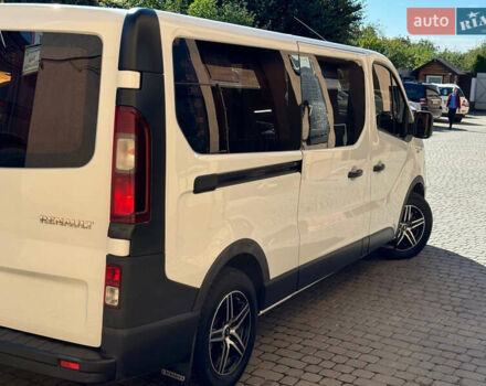 Белый Рено Трафик, объемом двигателя 1.6 л и пробегом 279 тыс. км за 16400 $, фото 4 на Automoto.ua