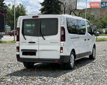 Белый Рено Трафик, объемом двигателя 1.6 л и пробегом 248 тыс. км за 15900 $, фото 5 на Automoto.ua