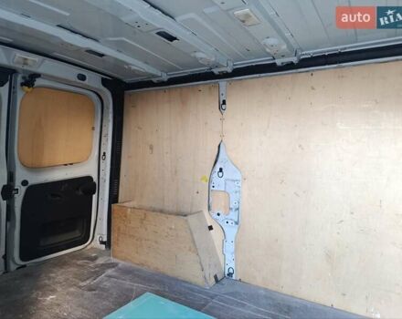 Белый Рено Трафик, объемом двигателя 1.6 л и пробегом 270 тыс. км за 9200 $, фото 11 на Automoto.ua