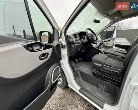 Білий Рено Трафік, об'ємом двигуна 1.6 л та пробігом 276 тис. км за 13499 $, фото 19 на Automoto.ua