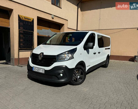 Белый Рено Трафик, объемом двигателя 1.6 л и пробегом 279 тыс. км за 16400 $, фото 1 на Automoto.ua