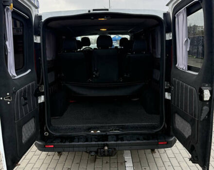 Білий Рено Трафік, об'ємом двигуна 1.6 л та пробігом 185 тис. км за 17500 $, фото 5 на Automoto.ua