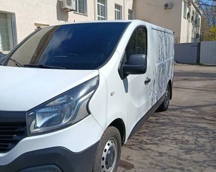 Белый Рено Трафик, объемом двигателя 1.6 л и пробегом 300 тыс. км за 9000 $, фото 3 на Automoto.ua