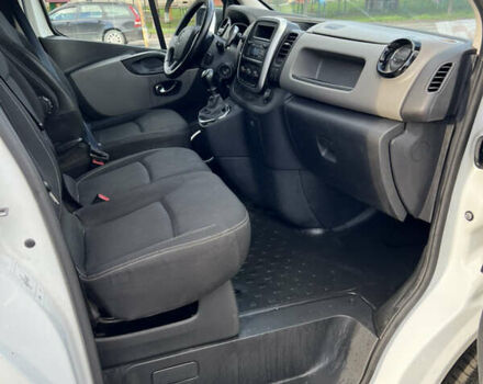 Рено Трафик 2017 в Дубно на Automoto.ua Белый Рено Трафик, объемом двигателя 1.6 л и пробегом 246 тыс. км за 11300 $, фото 7 на Automoto.ua