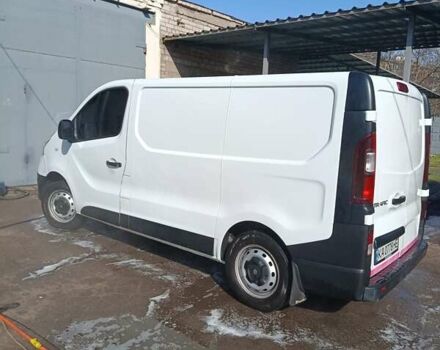 Белый Рено Трафик, объемом двигателя 1.6 л и пробегом 300 тыс. км за 9000 $, фото 12 на Automoto.ua