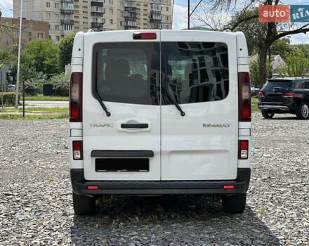 Белый Рено Трафик, объемом двигателя 1.6 л и пробегом 248 тыс. км за 15900 $, фото 4 на Automoto.ua