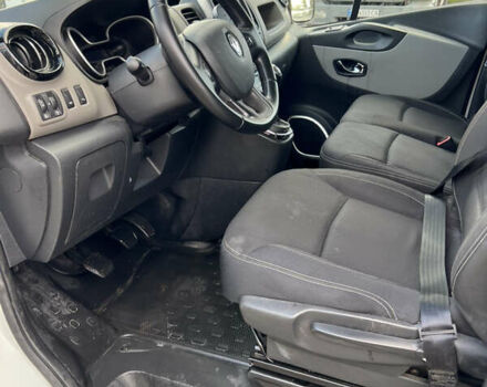 Рено Трафик 2017 в Дубно на Automoto.ua Белый Рено Трафик, объемом двигателя 1.6 л и пробегом 246 тыс. км за 11300 $, фото 8 на Automoto.ua