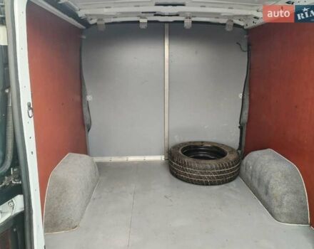 Белый Рено Трафик, объемом двигателя 1.6 л и пробегом 488 тыс. км за 16000 $, фото 1 на Automoto.ua