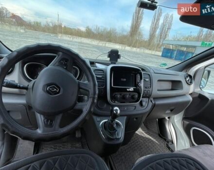 Белый Рено Трафик, объемом двигателя 1.6 л и пробегом 222 тыс. км за 16500 $, фото 6 на Automoto.ua