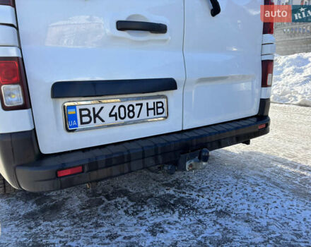 Белый Рено Трафик, объемом двигателя 1.6 л и пробегом 223 тыс. км за 15000 $, фото 7 на Automoto.ua
