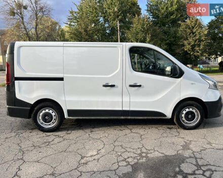 Рено Трафик 2017 в Дубно на Automoto.ua Белый Рено Трафик, объемом двигателя 1.6 л и пробегом 246 тыс. км за 11300 $, фото 3 на Automoto.ua