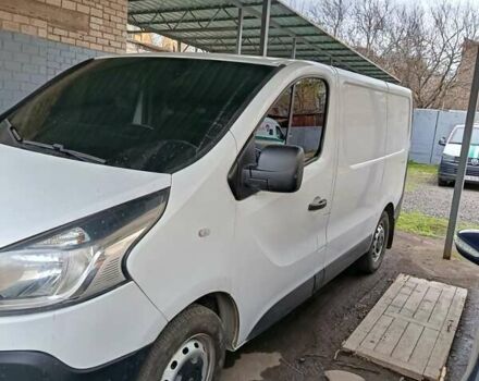 Белый Рено Трафик, объемом двигателя 1.6 л и пробегом 300 тыс. км за 9000 $, фото 22 на Automoto.ua