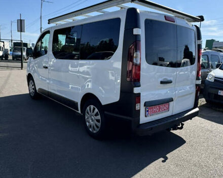 Белый Рено Трафик, объемом двигателя 1.6 л и пробегом 249 тыс. км за 19600 $, фото 5 на Automoto.ua