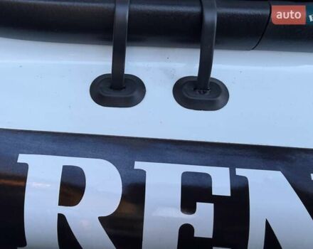 Белый Рено Трафик, объемом двигателя 1.6 л и пробегом 274 тыс. км за 18950 $, фото 129 на Automoto.ua