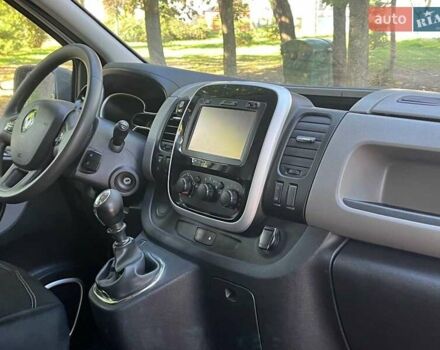 Белый Рено Трафик, объемом двигателя 1.6 л и пробегом 152 тыс. км за 15790 $, фото 21 на Automoto.ua