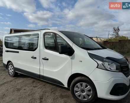 Білий Рено Трафік, об'ємом двигуна 1.6 л та пробігом 181 тис. км за 17600 $, фото 2 на Automoto.ua