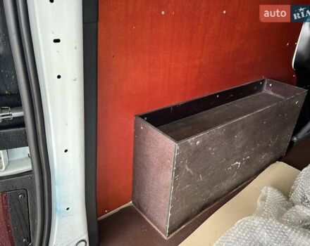 Білий Рено Трафік, об'ємом двигуна 1.6 л та пробігом 213 тис. км за 18600 $, фото 43 на Automoto.ua