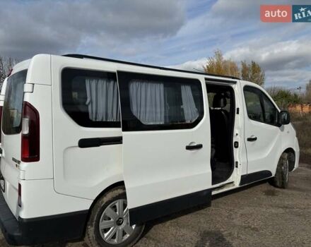 Білий Рено Трафік, об'ємом двигуна 1.6 л та пробігом 181 тис. км за 17600 $, фото 5 на Automoto.ua