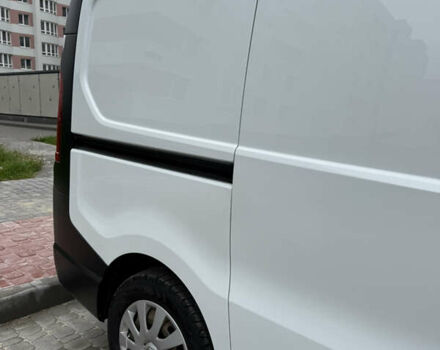 Белый Рено Трафик, объемом двигателя 1.6 л и пробегом 174 тыс. км за 14900 $, фото 6 на Automoto.ua