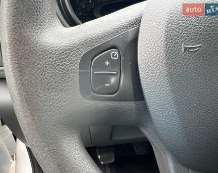 Білий Рено Трафік, об'ємом двигуна 1.6 л та пробігом 213 тис. км за 18600 $, фото 23 на Automoto.ua