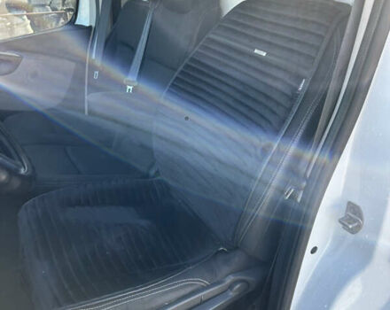 Белый Рено Трафик, объемом двигателя 1.6 л и пробегом 250 тыс. км за 16700 $, фото 19 на Automoto.ua