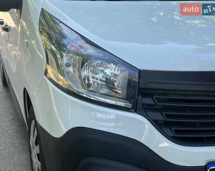 Белый Рено Трафик, объемом двигателя 1.6 л и пробегом 152 тыс. км за 15790 $, фото 3 на Automoto.ua