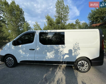 Белый Рено Трафик, объемом двигателя 1.6 л и пробегом 175 тыс. км за 14000 $, фото 9 на Automoto.ua