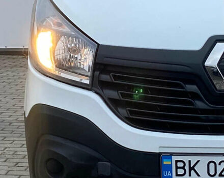 Белый Рено Трафик, объемом двигателя 1.6 л и пробегом 251 тыс. км за 15900 $, фото 7 на Automoto.ua