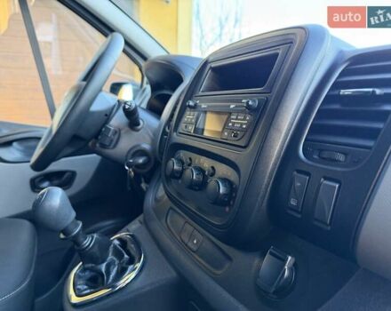 Белый Рено Трафик, объемом двигателя 1.6 л и пробегом 274 тыс. км за 18950 $, фото 155 на Automoto.ua