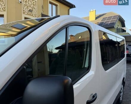 Белый Рено Трафик, объемом двигателя 1.6 л и пробегом 274 тыс. км за 18950 $, фото 24 на Automoto.ua