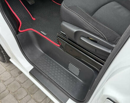 Белый Рено Трафик, объемом двигателя 1.6 л и пробегом 174 тыс. км за 14900 $, фото 15 на Automoto.ua