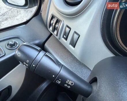 Белый Рено Трафик, объемом двигателя 1.6 л и пробегом 274 тыс. км за 18950 $, фото 109 на Automoto.ua