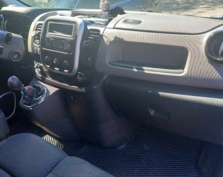 Белый Рено Трафик, объемом двигателя 1.6 л и пробегом 283 тыс. км за 13300 $, фото 5 на Automoto.ua