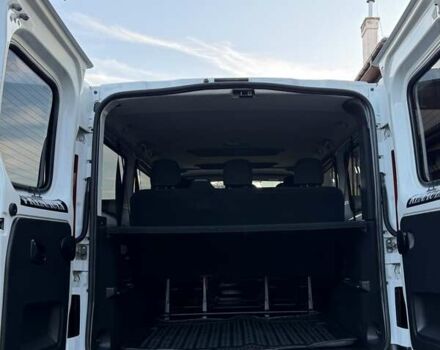 Белый Рено Трафик, объемом двигателя 1.6 л и пробегом 274 тыс. км за 18950 $, фото 127 на Automoto.ua