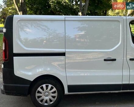 Белый Рено Трафик, объемом двигателя 1.6 л и пробегом 152 тыс. км за 15790 $, фото 11 на Automoto.ua