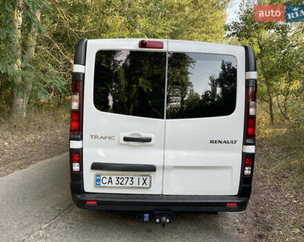 Белый Рено Трафик, объемом двигателя 1.6 л и пробегом 175 тыс. км за 14000 $, фото 13 на Automoto.ua
