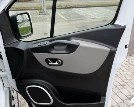 Белый Рено Трафик, объемом двигателя 1.6 л и пробегом 174 тыс. км за 14900 $, фото 20 на Automoto.ua