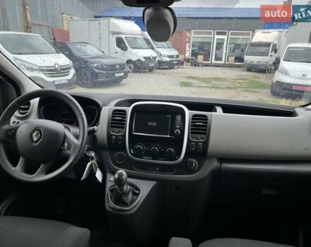 Білий Рено Трафік, об'ємом двигуна 1.6 л та пробігом 213 тис. км за 18600 $, фото 35 на Automoto.ua