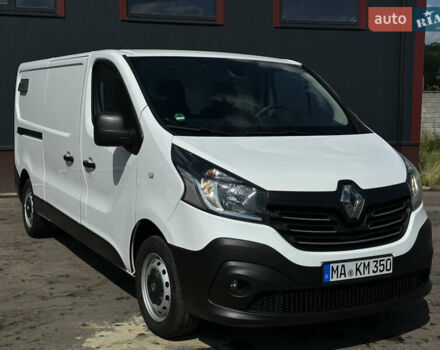 Белый Рено Трафик, объемом двигателя 1.6 л и пробегом 112 тыс. км за 16200 $, фото 5 на Automoto.ua