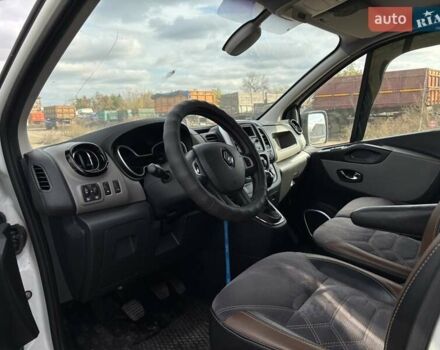Білий Рено Трафік, об'ємом двигуна 1.6 л та пробігом 181 тис. км за 17600 $, фото 9 на Automoto.ua