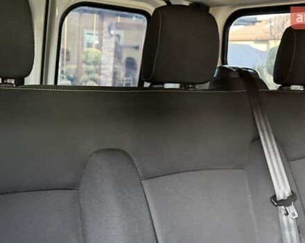 Белый Рено Трафик, объемом двигателя 1.6 л и пробегом 274 тыс. км за 18950 $, фото 146 на Automoto.ua