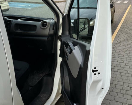 Білий Рено Трафік, об'ємом двигуна 1.6 л та пробігом 148 тис. км за 13000 $, фото 23 на Automoto.ua