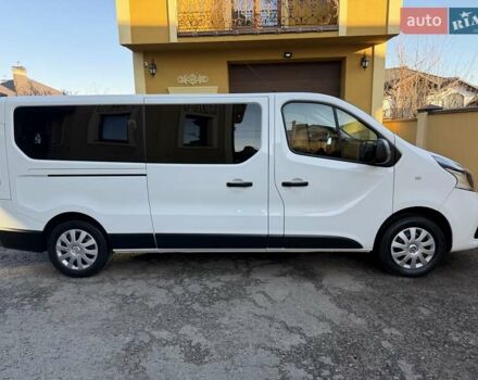 Белый Рено Трафик, объемом двигателя 1.6 л и пробегом 274 тыс. км за 18950 $, фото 12 на Automoto.ua