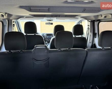 Белый Рено Трафик, объемом двигателя 1.6 л и пробегом 274 тыс. км за 18950 $, фото 130 на Automoto.ua