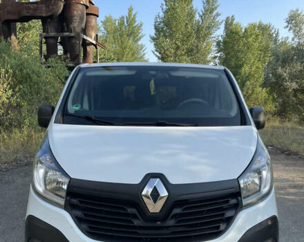 Белый Рено Трафик, объемом двигателя 1.6 л и пробегом 175 тыс. км за 14000 $, фото 2 на Automoto.ua